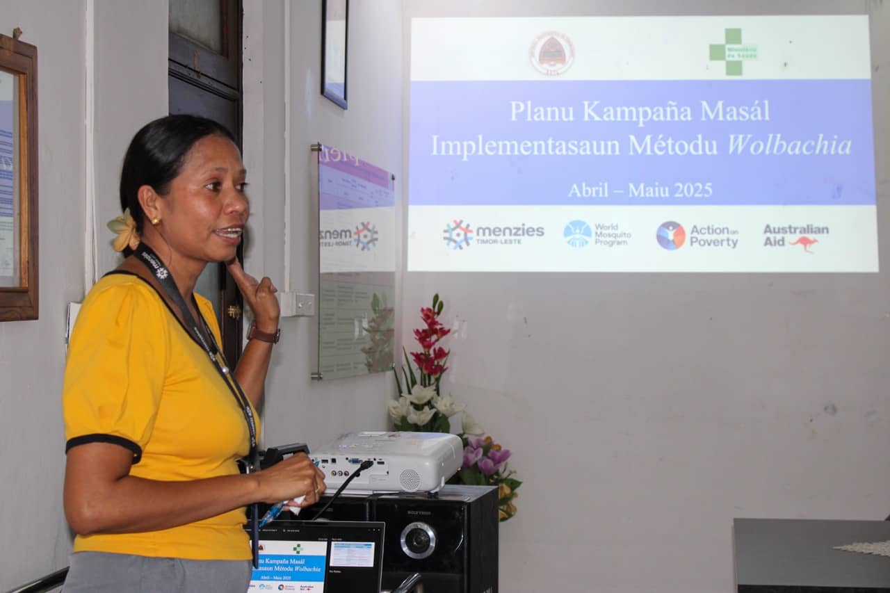 Lady presenting wolbachia at a workshop in Timor Leste