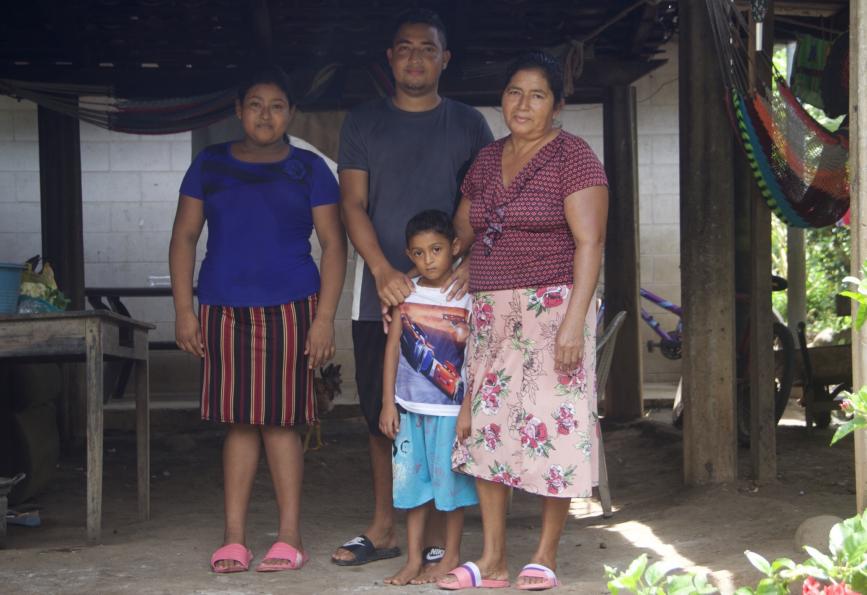 El Salvador family